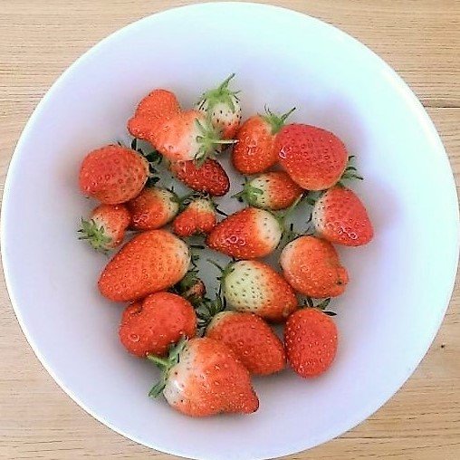 How To Grow Strawberries - Freshly Harvested Strawberries