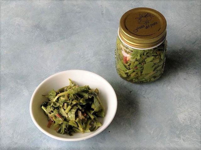 Easy Pickled Radish Greens Recipe