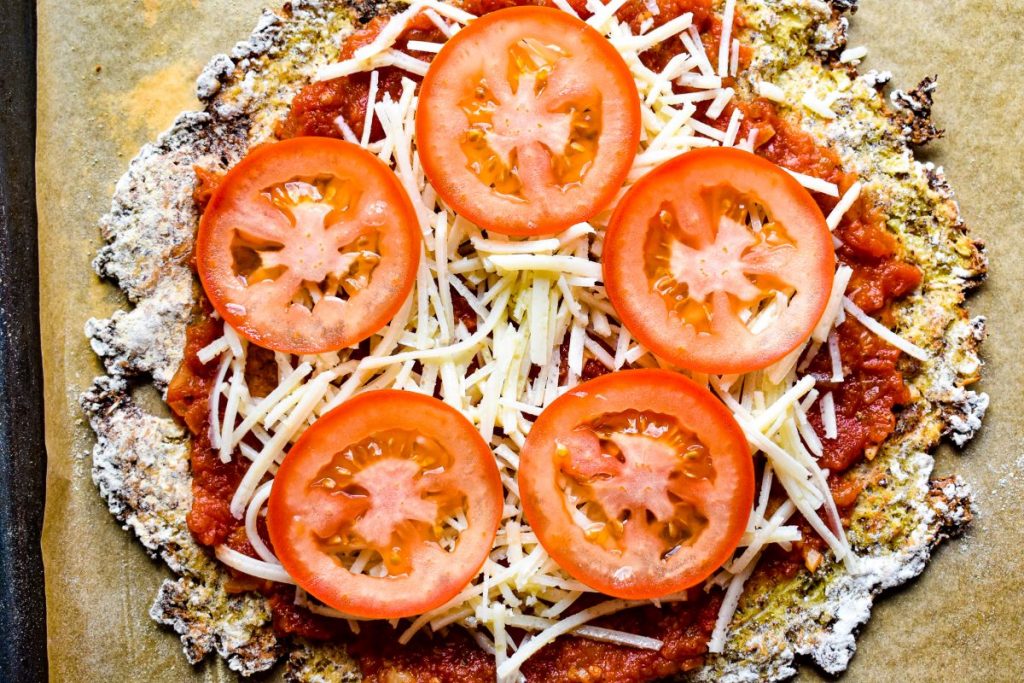 Vegan Cauliflower Pizza with Margherita Topping